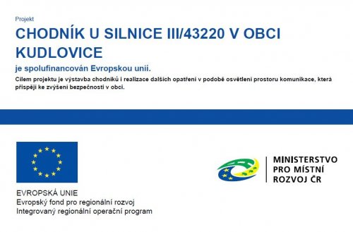 Chodník u silnice III/43220 v obci Kudlovice